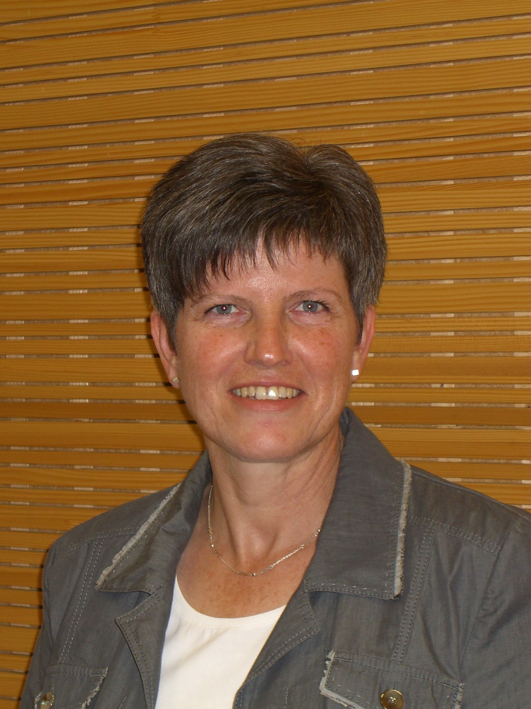  Gudrun Knecht 