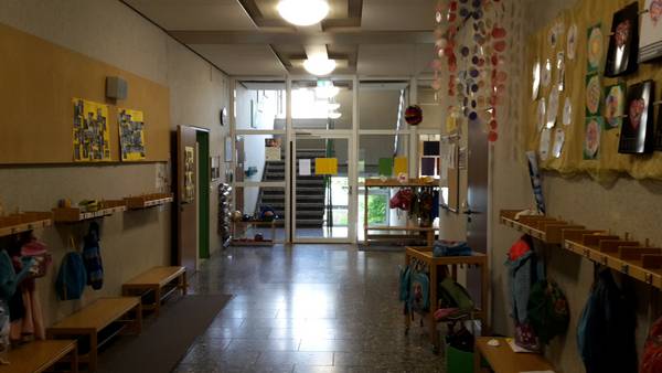 Information über die Anpassung der Öffnungszeiten bei der Ganztagesbetreuung im Kindergarten "In der Schule"